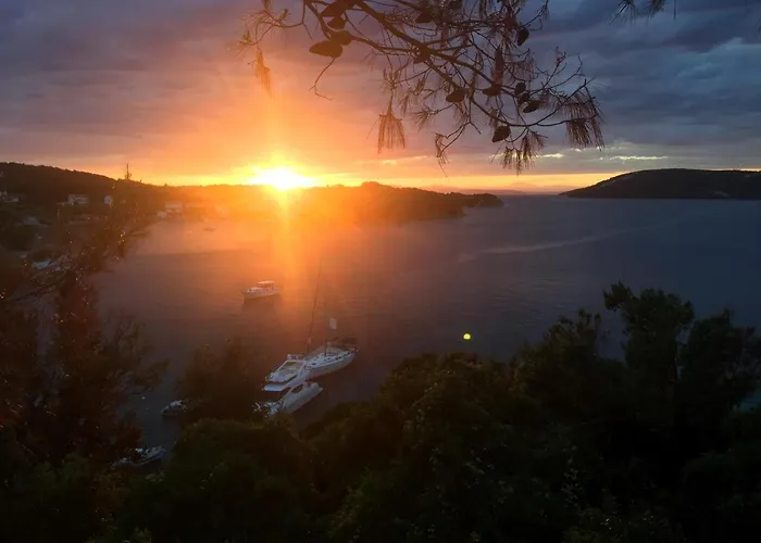 Belveder Deluxe And Supetarska Draga